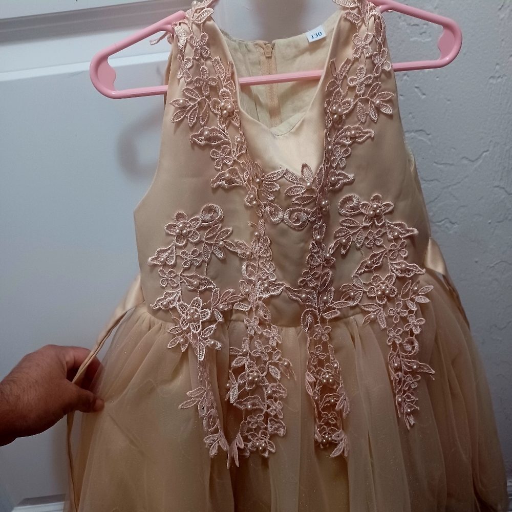 Girl dress